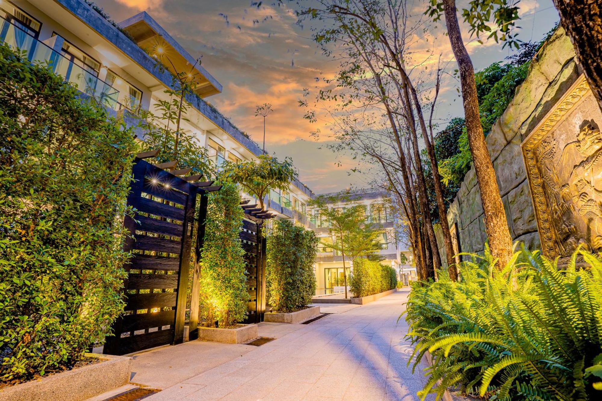 Rainforest Hotel By Nsun Kampot Bagian luar foto