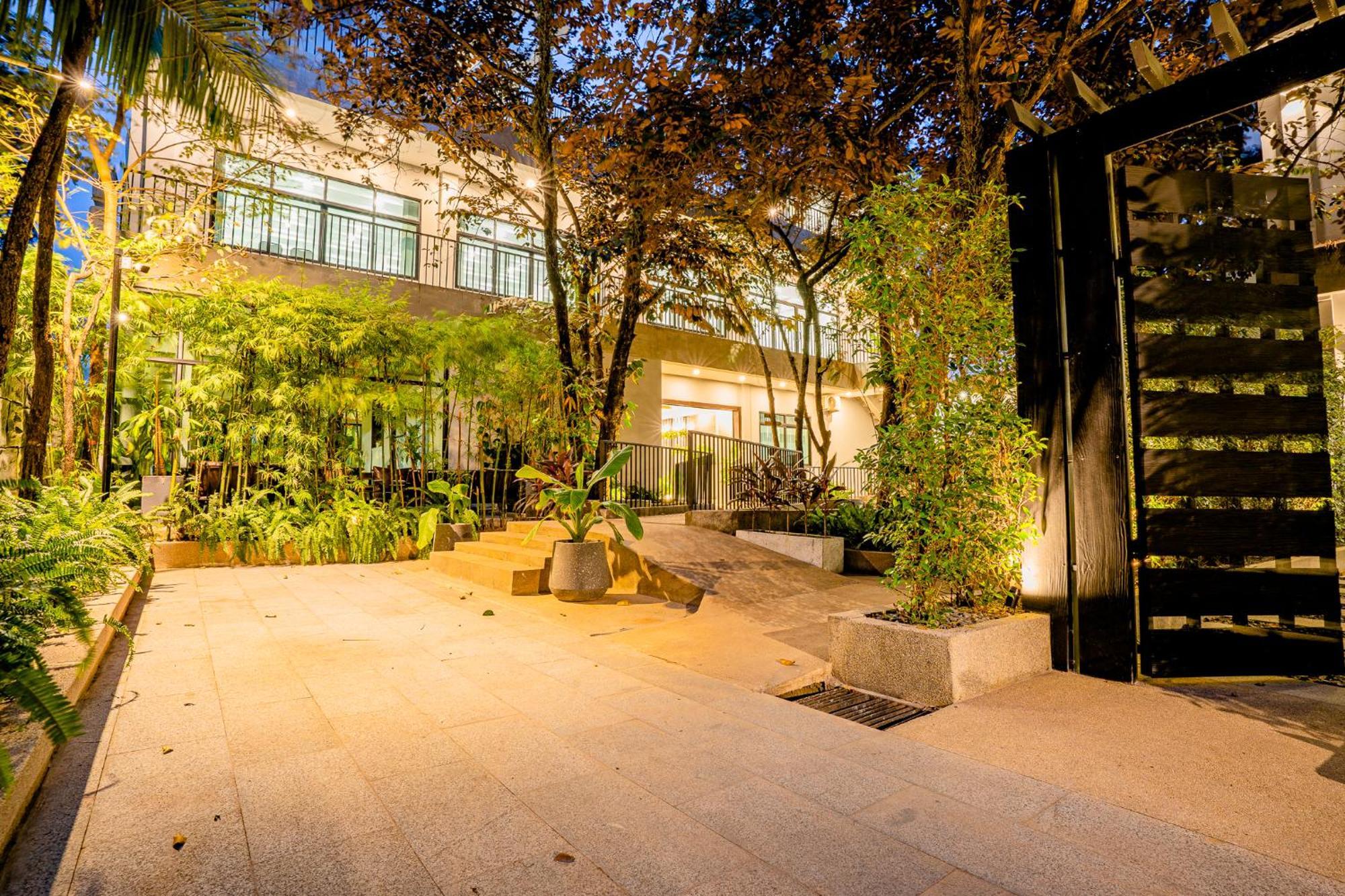 Rainforest Hotel By Nsun Kampot Bagian luar foto